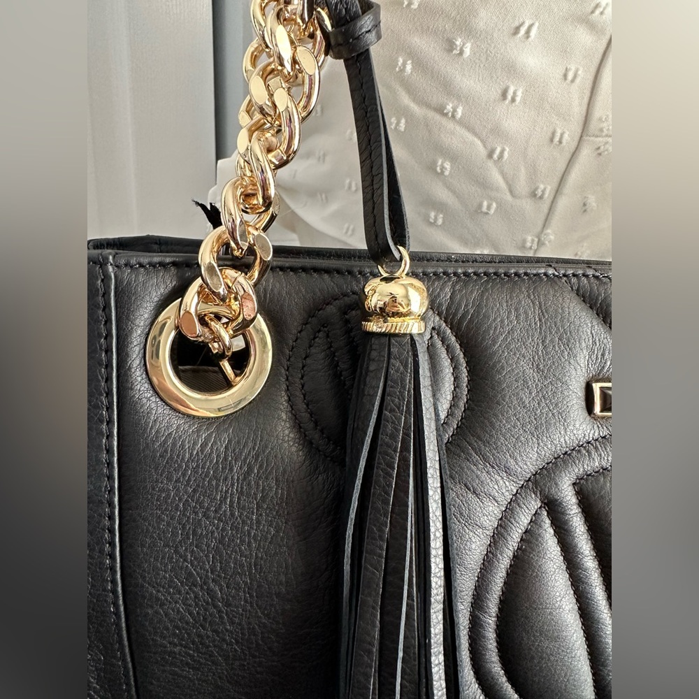 🖤NWT VALENTINO Luisa Magnus Signature LEATHER BLACK PURSE w GOLD CHAIN🖤 - Picture 10 of 16